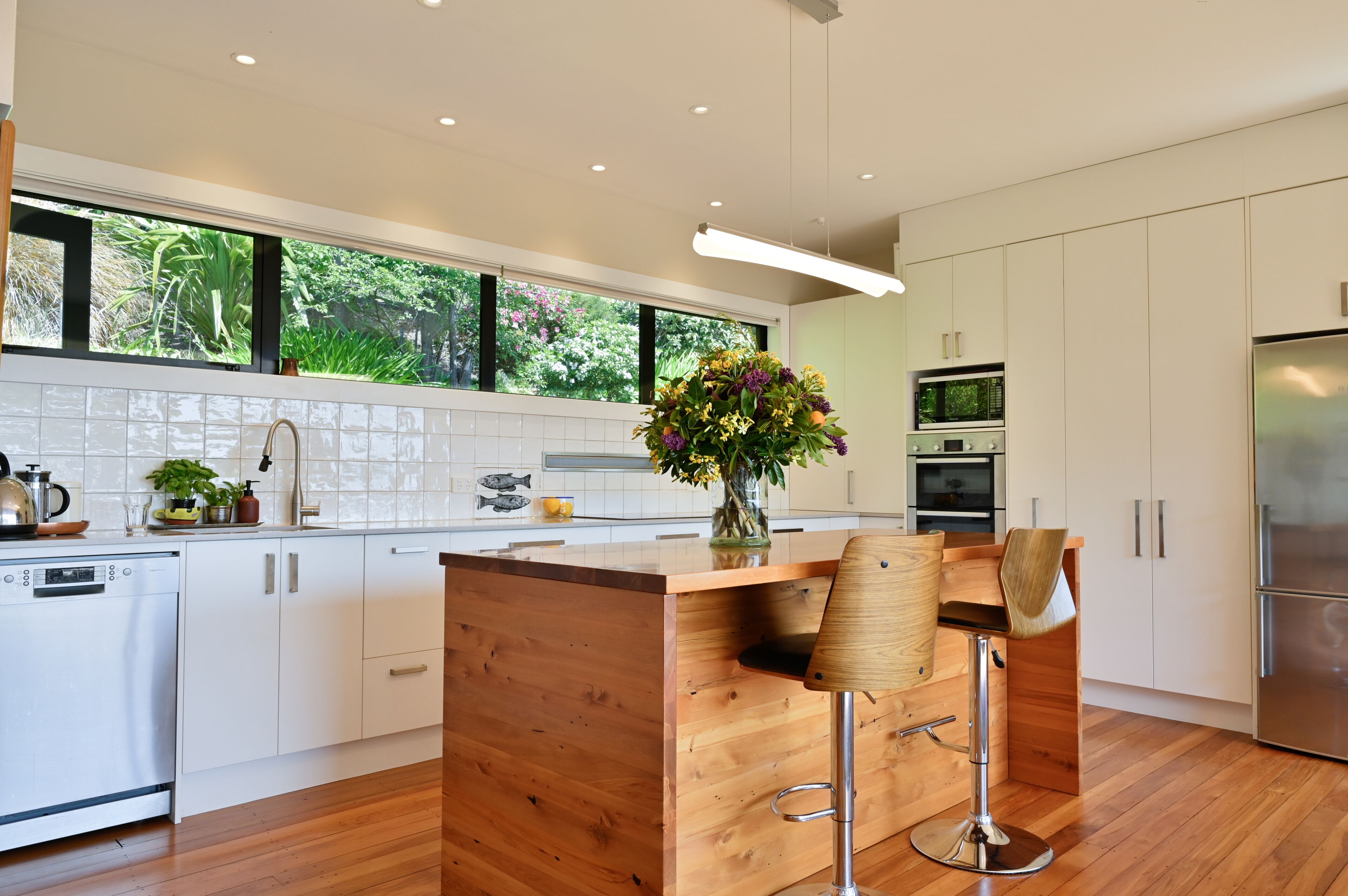 雪櫃、微波爐、焗爐、爐具