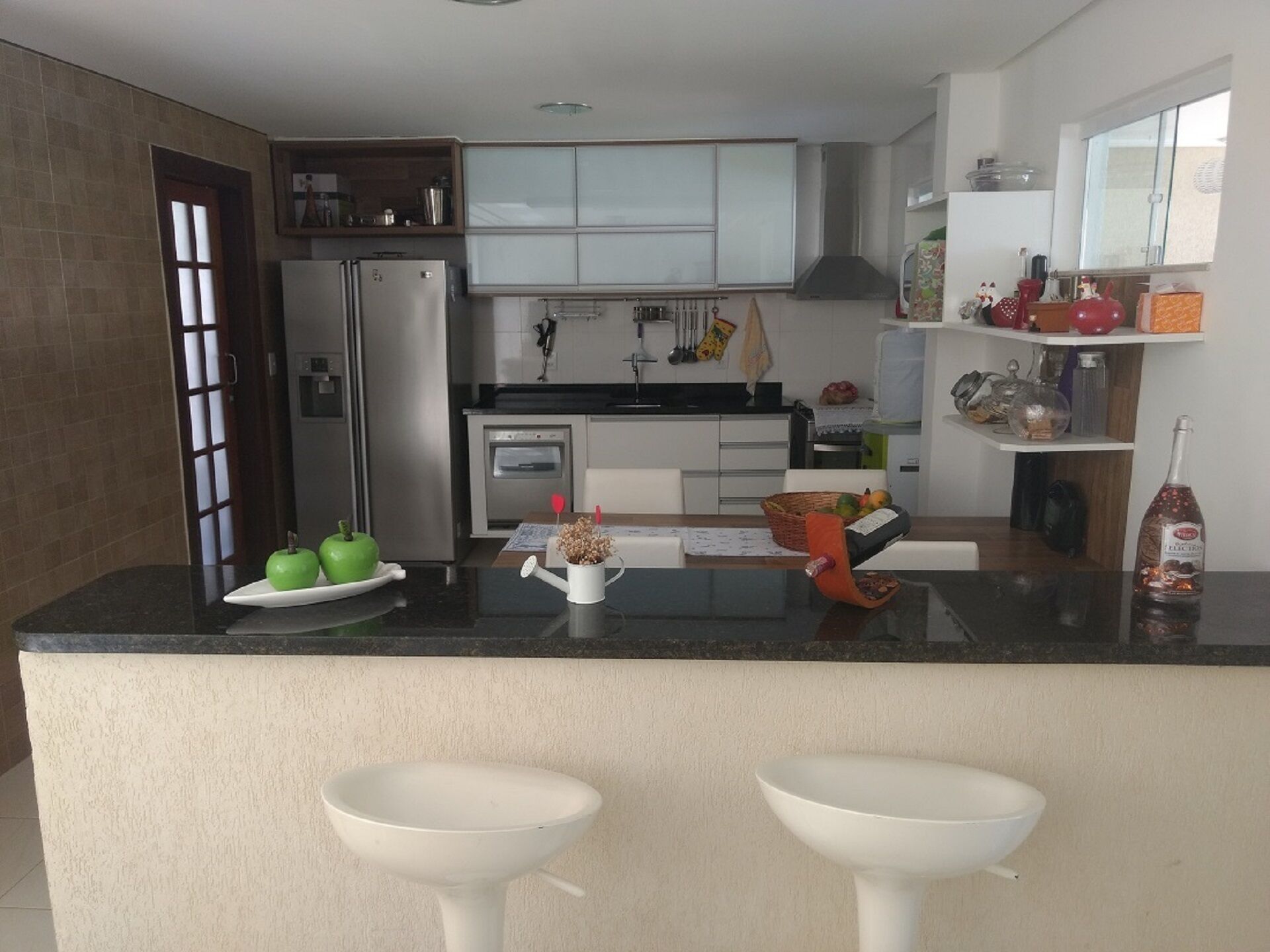 HOUSE 4 SUITES COMFORTABLE IN GREAT CONDO WITH VERY GREEN, BEACH AND RIVER.