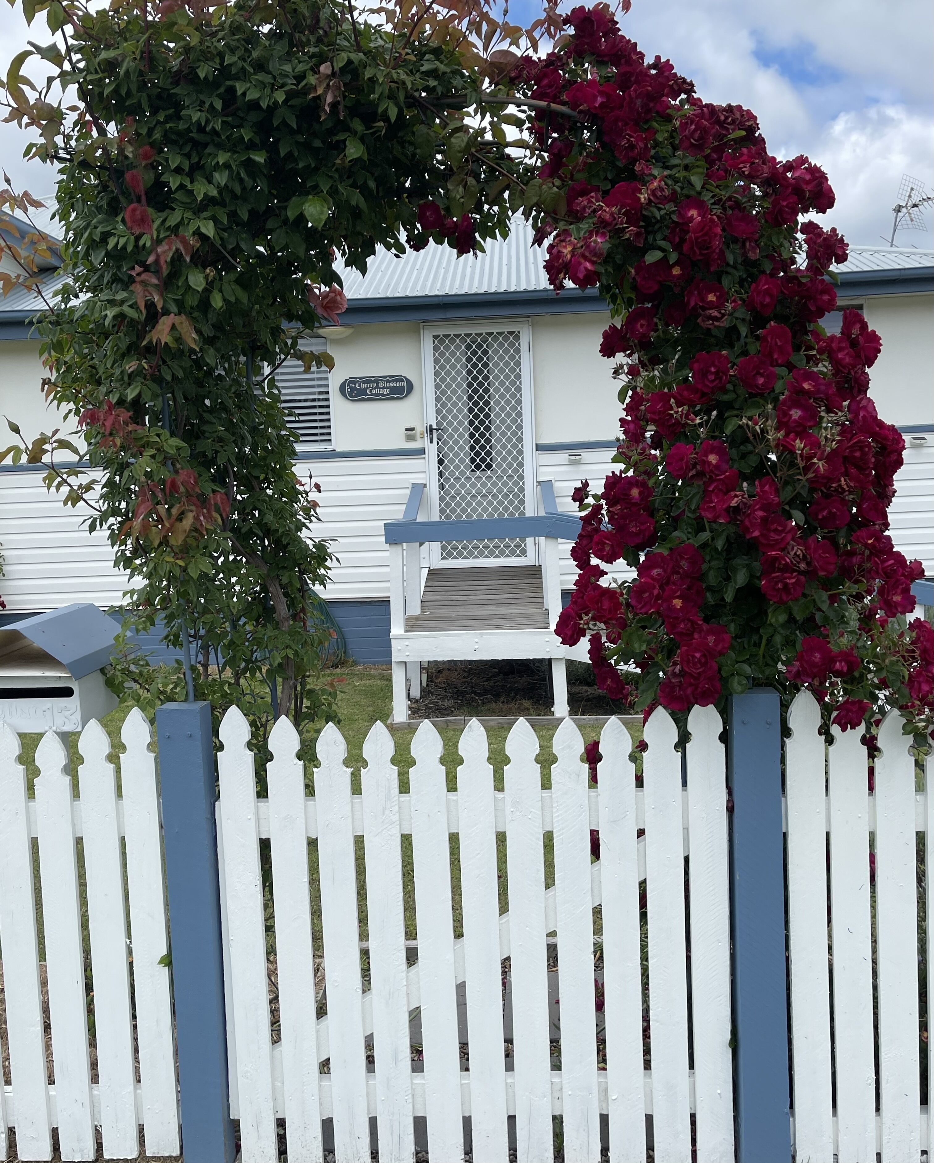 Cherry Blossom Cottage (2 bathrooms)
