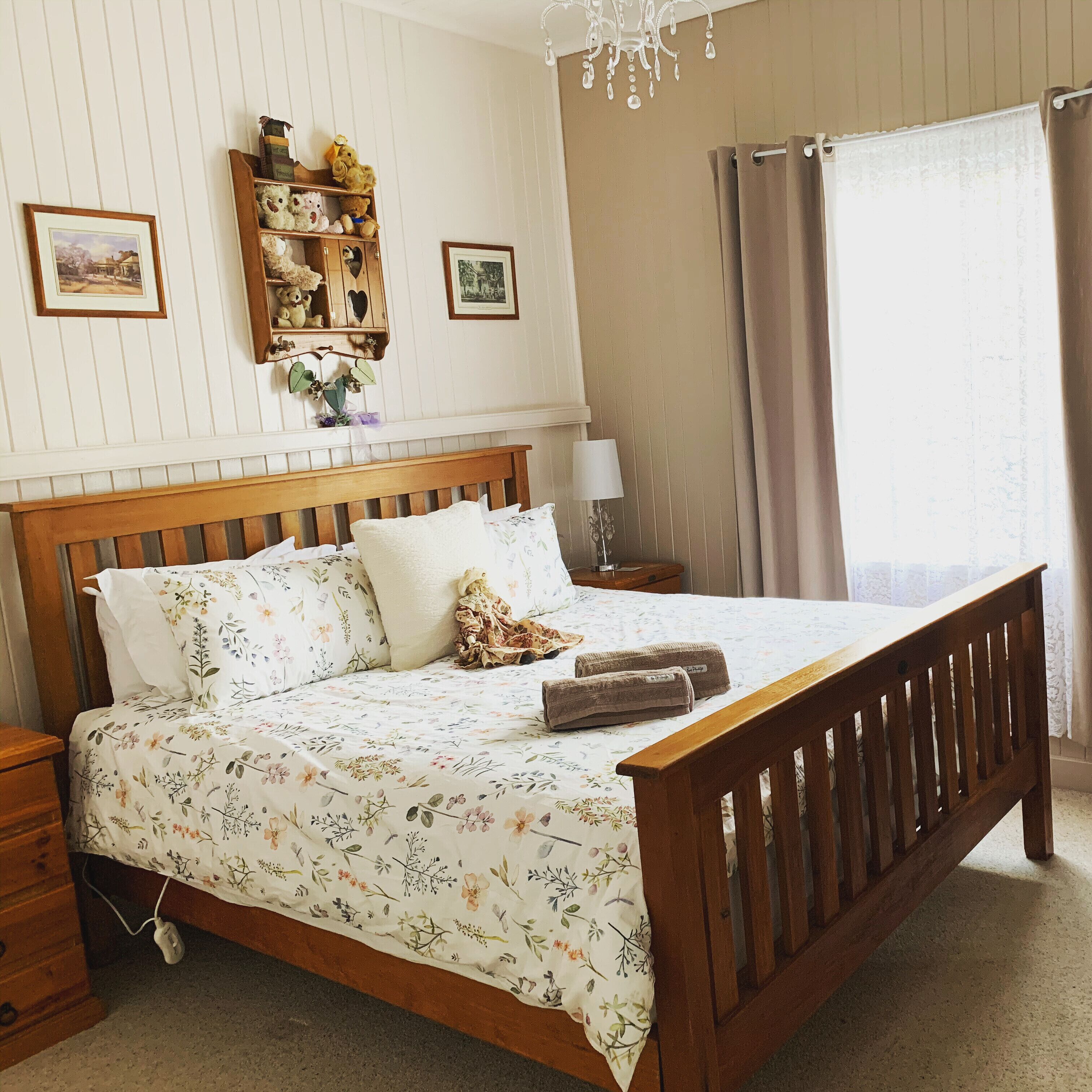 Cherry Blossom Cottage (2 bathrooms)