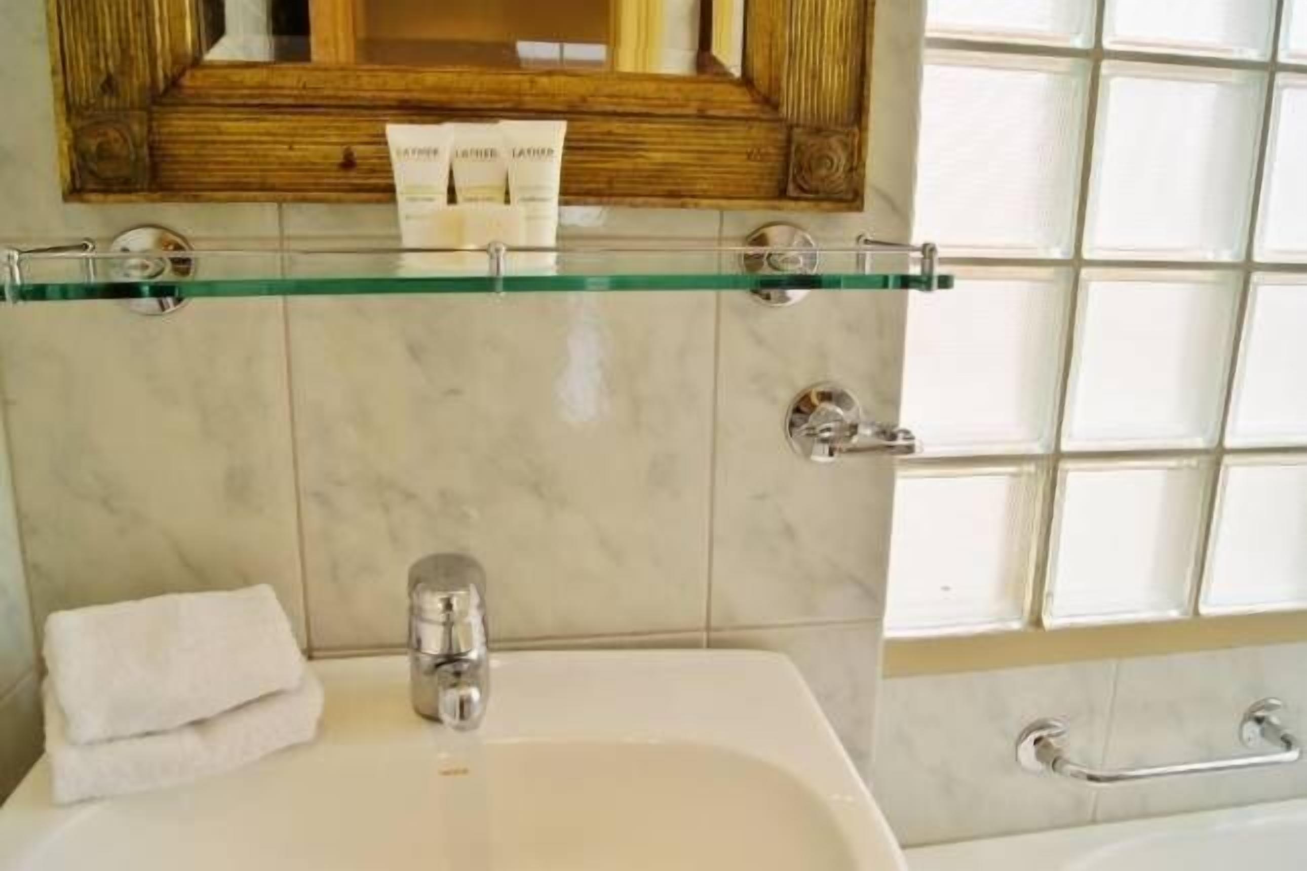 Fire Station Inn Penthouse Spa Apartment — image 17