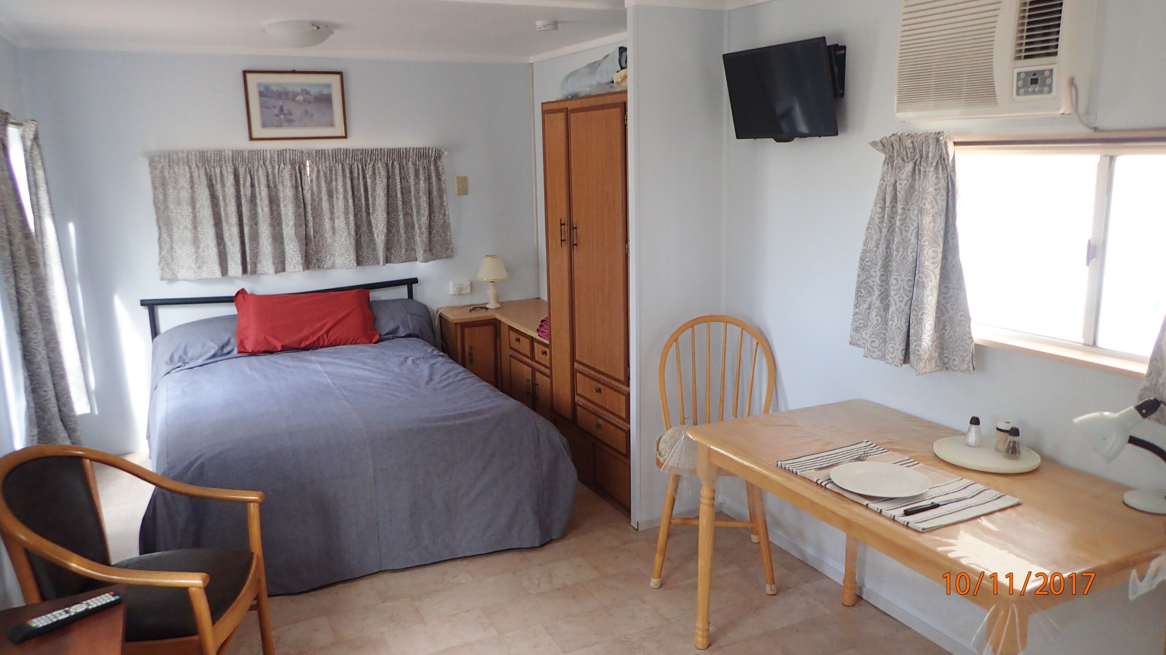 The Old School Merriwagga