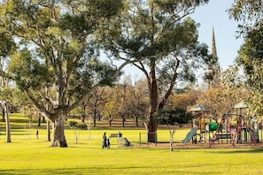 Children’s area - Fawkner Residence 1B1B Condo with Pool&Gym Access (Melbourne)