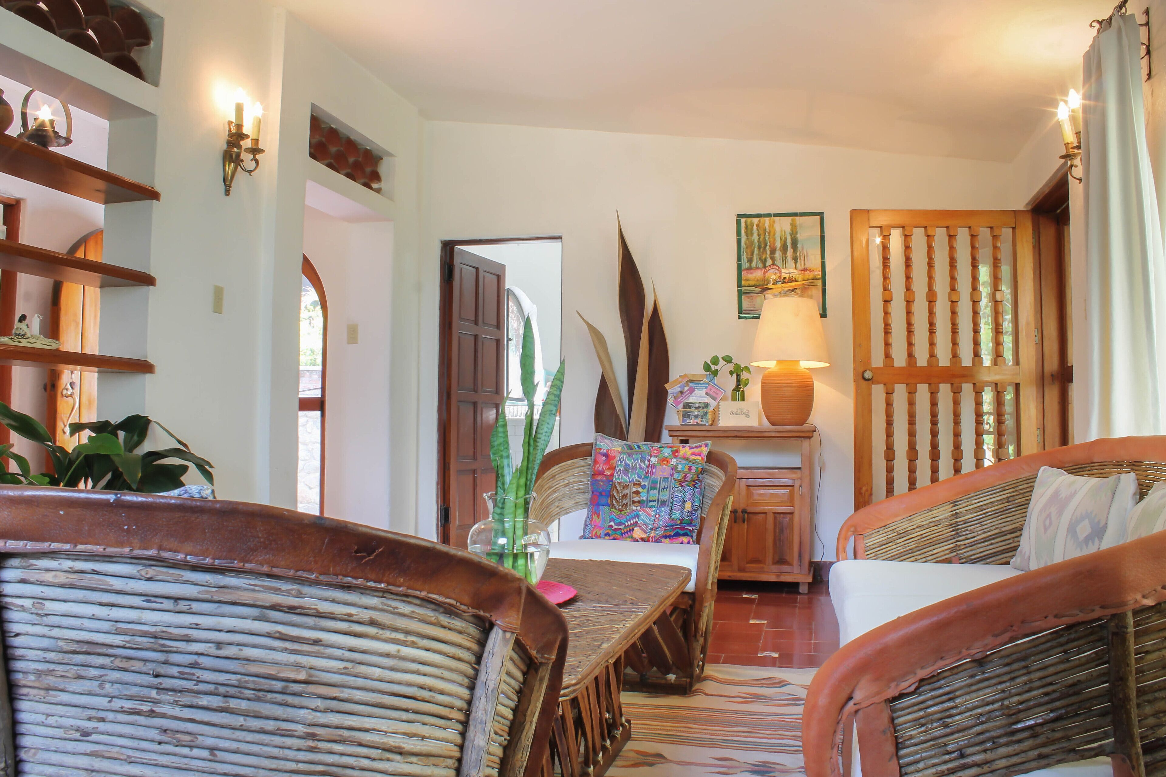 Beautiful Vacation rentals in Sunny Cuernavaca, México-Family and Pet Friendly!