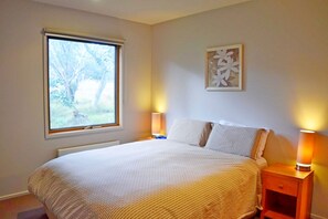 3 chambres, fer et planche à repasser, Wi-Fi gratuit, draps fournis
