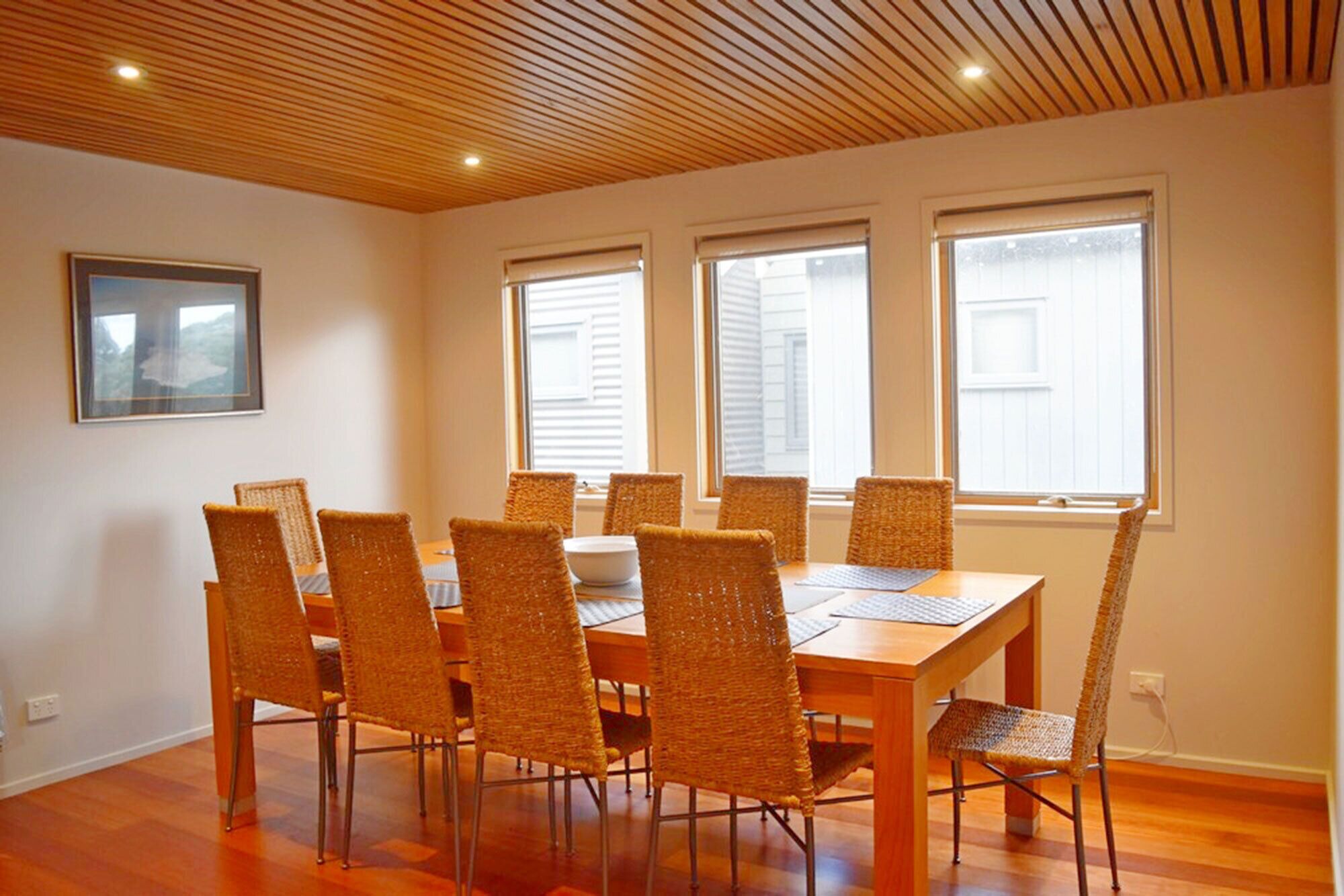 Ski Break Luxury Chalet - Dinner Plain — image 5