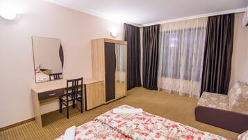 6 Schlafzimmer, Internetzugang, Bettwäsche