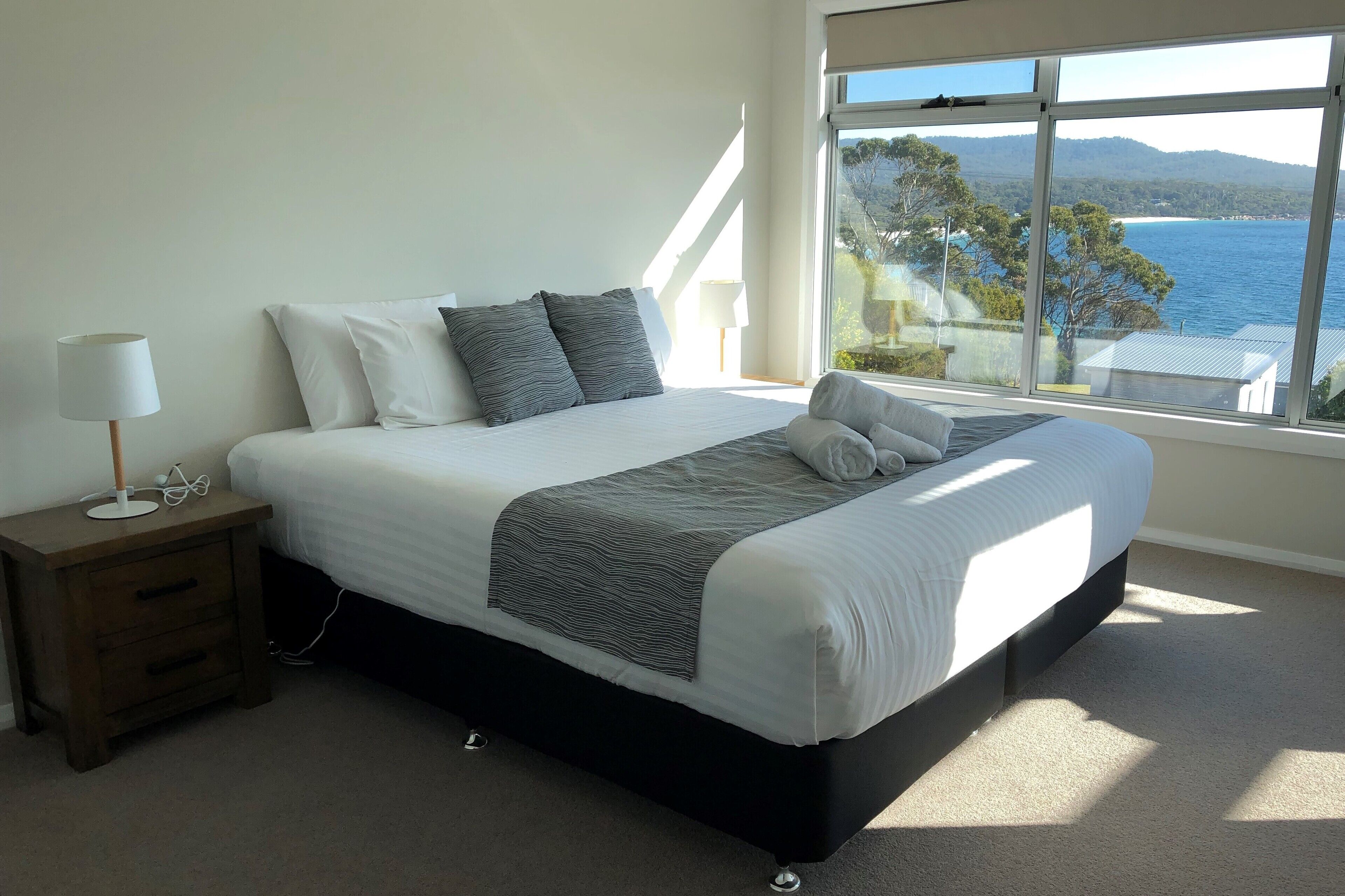 FIVE BEACHES BEACH HOUSE Bay of Fires — image 9