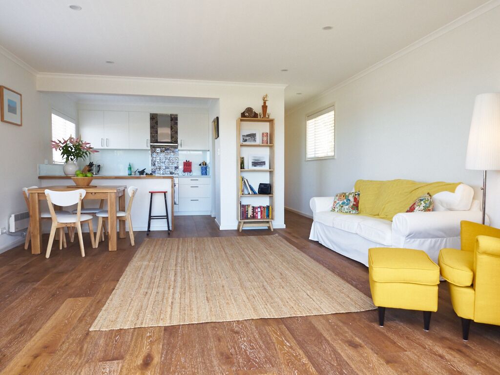 Stylish Tamarama Beachside                         — image 12