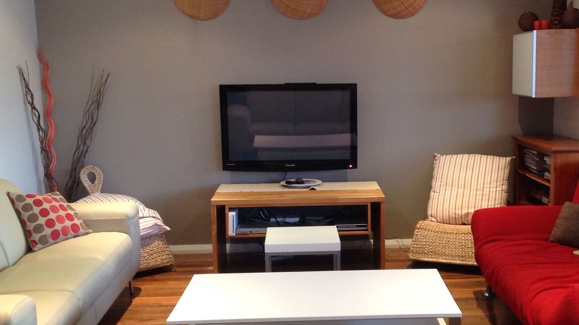 Illoura On The Bay - Modern Waterfront Bungalow