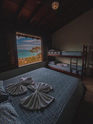 5 Schlafzimmer, Bügeleisen/Bügelbrett, kostenloses WLAN, Bettwäsche