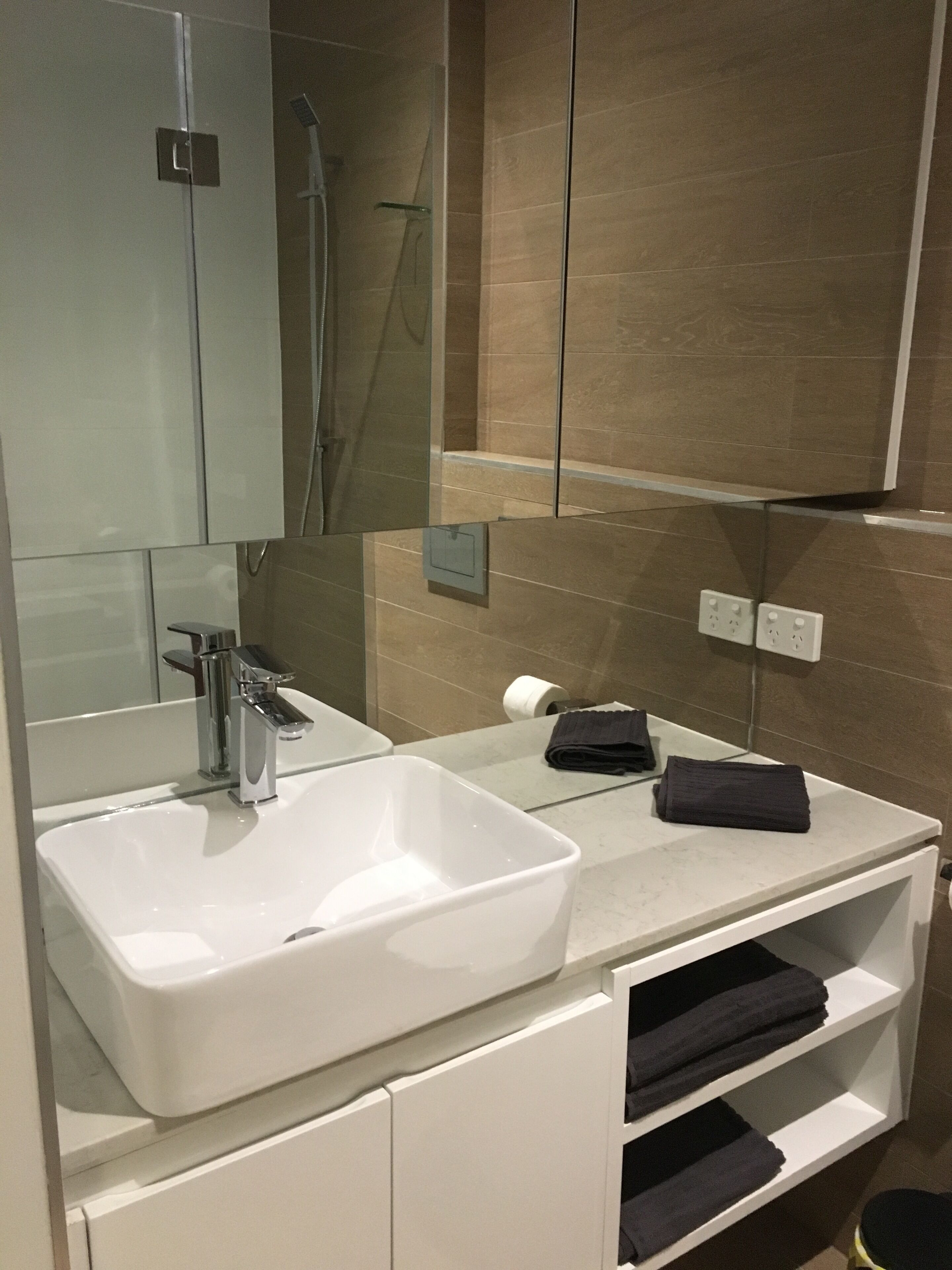 Modern Apartment Heidelberg 2 Bedroom 2 Bathroom — image 6