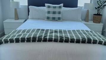 2 bedrooms, desk, iron/ironing board, free WiFi