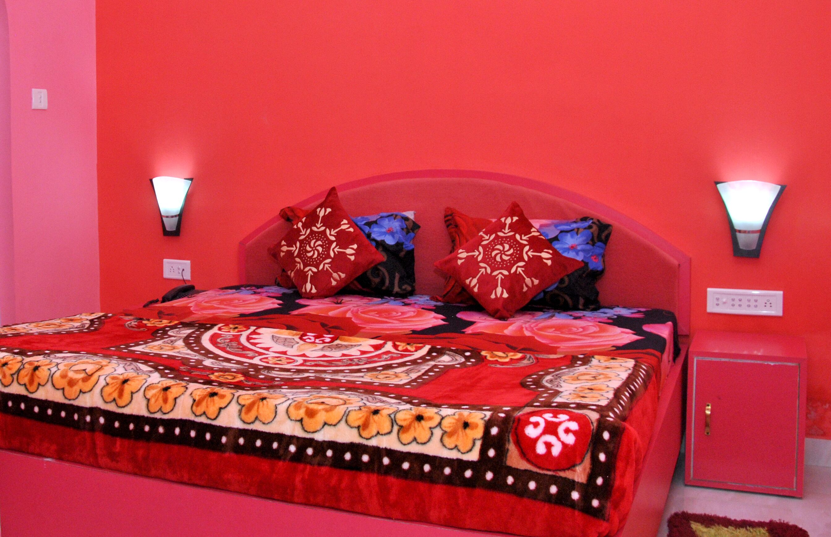 Paradie Luxury Homestay Khajuraho - A warm hospitality and personalise service!