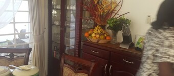 Simple, Clean Warm, Friendly Home, With A  Spacious Room En Suite With Ac