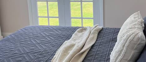 5 chambres, fer et planche Ă repasser, Wi-Fi, draps fournis