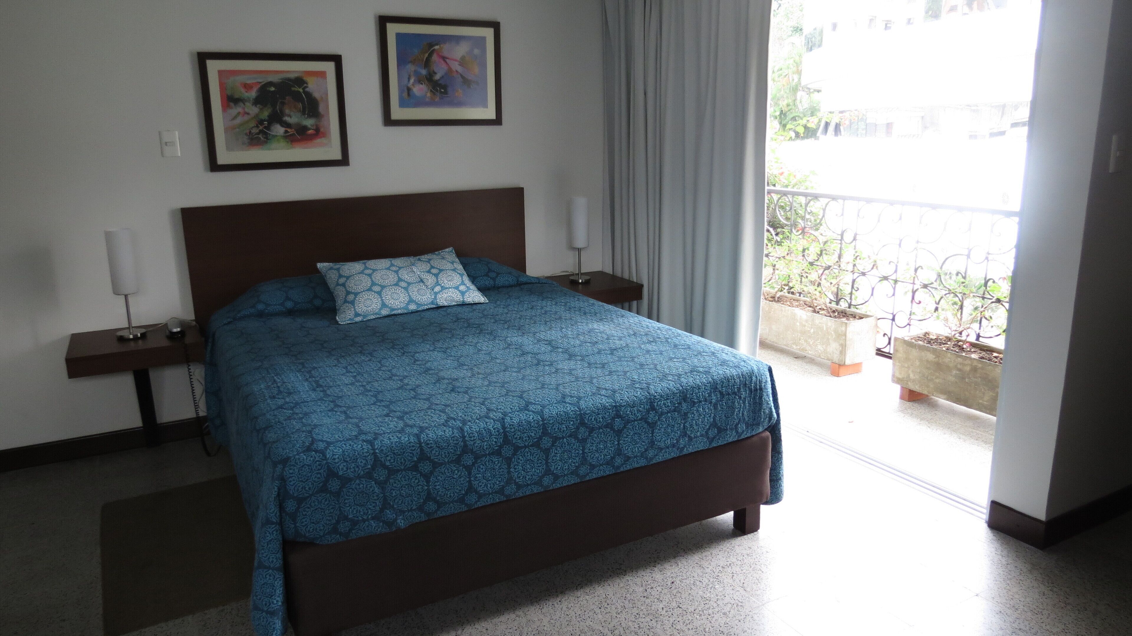 Hotel del Oeste B&B BEST LOCATION in Cali, we will make sure you enjoy your stay