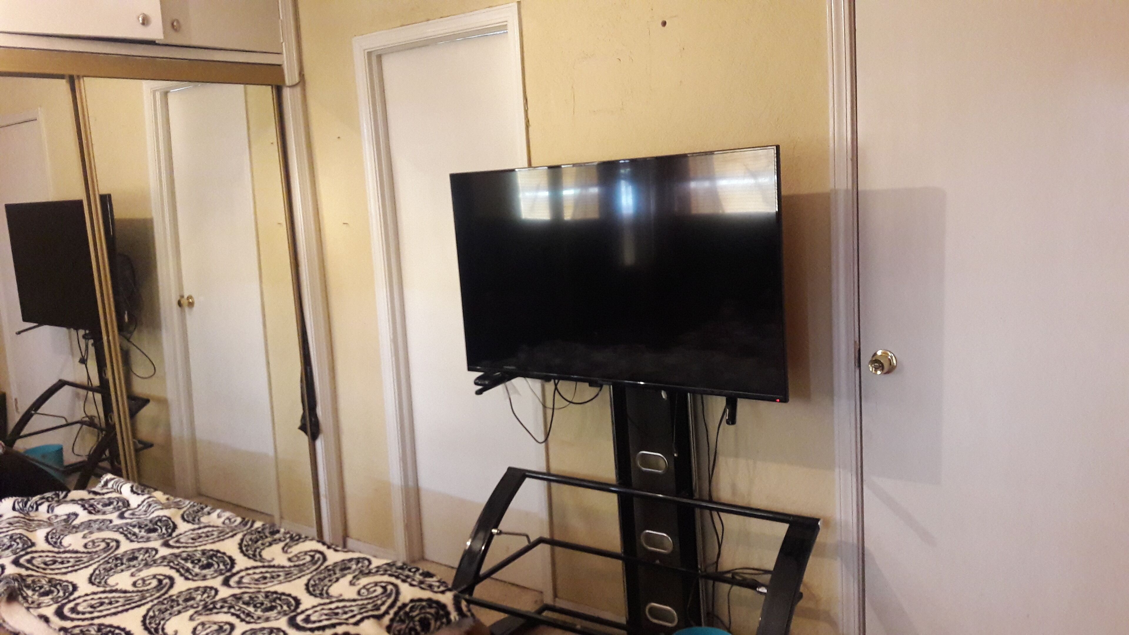 2 USA CONSULATE HAKAL HOUSE Room for 2