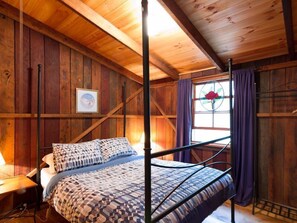 2 bedrooms, bed sheets