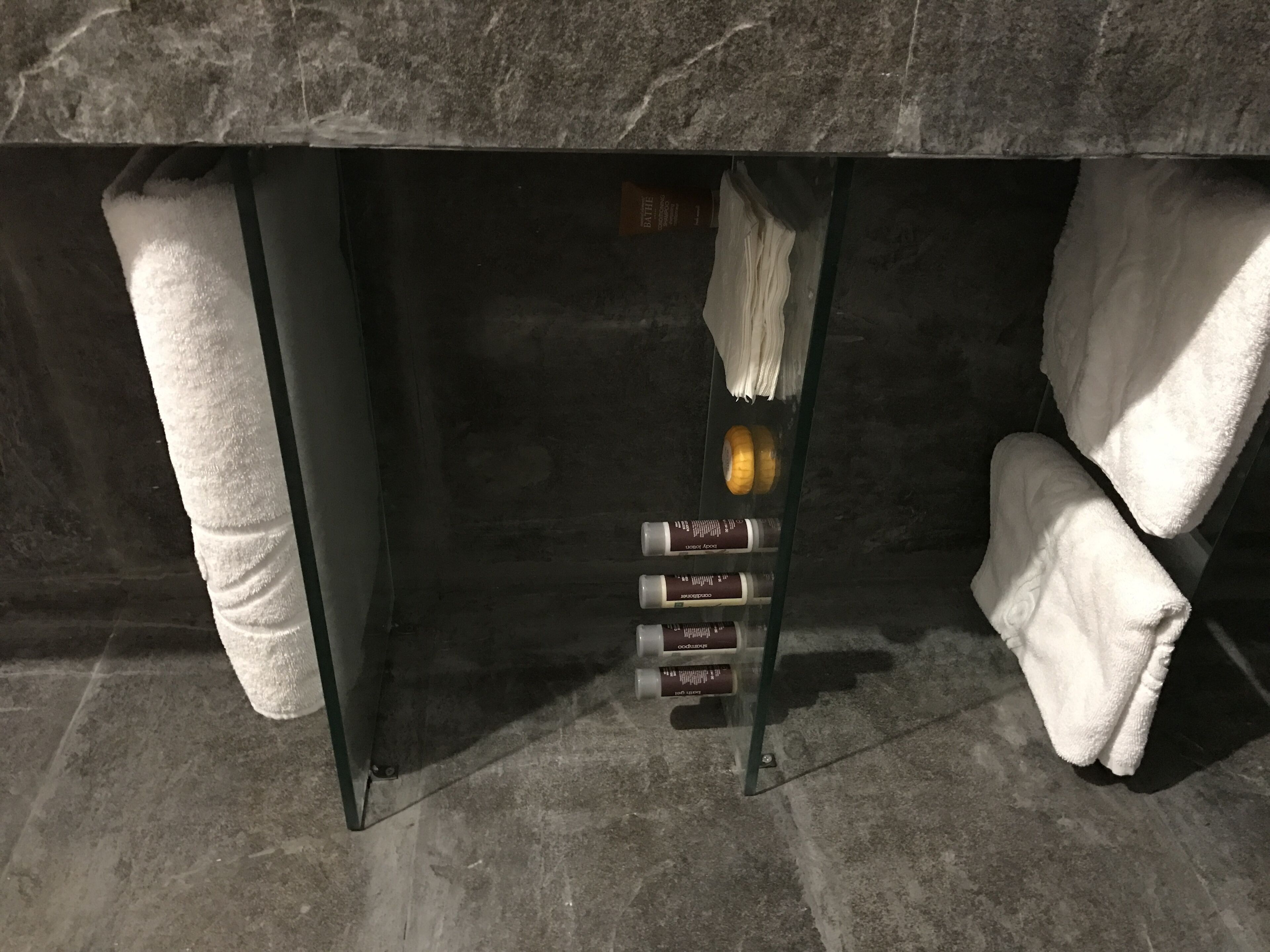 An Antique Living Experience For U