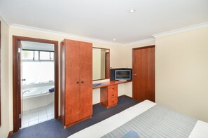 1 soveværelse, strygejern/strygebræt, internetforbindelse, sengetøj