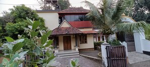 Exterior - Swasthi Griha Homestay,Aranmula,Kerala,India (Aranmula)
