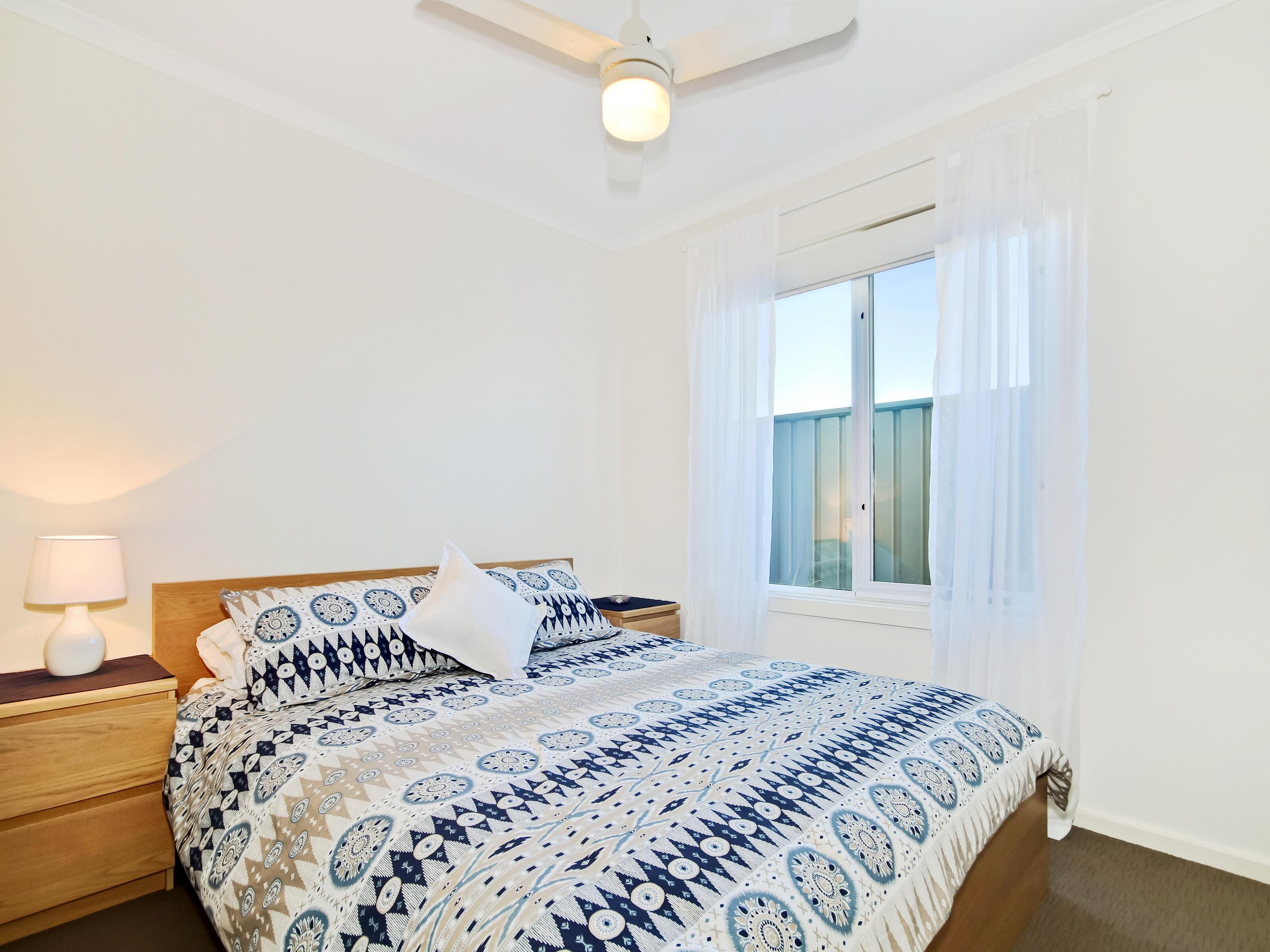 Sunset at Snapper Point ~ Aldinga Beach - Modern Coastal Beauty with Large Balcony and Sea Views — image 11