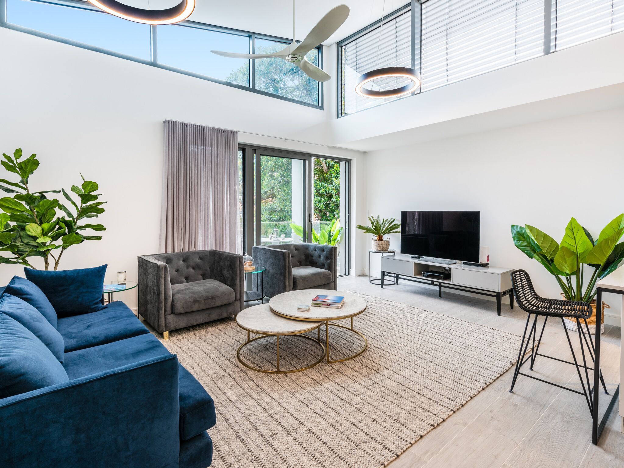 Premium Beachside apartment living in Coogee- E7