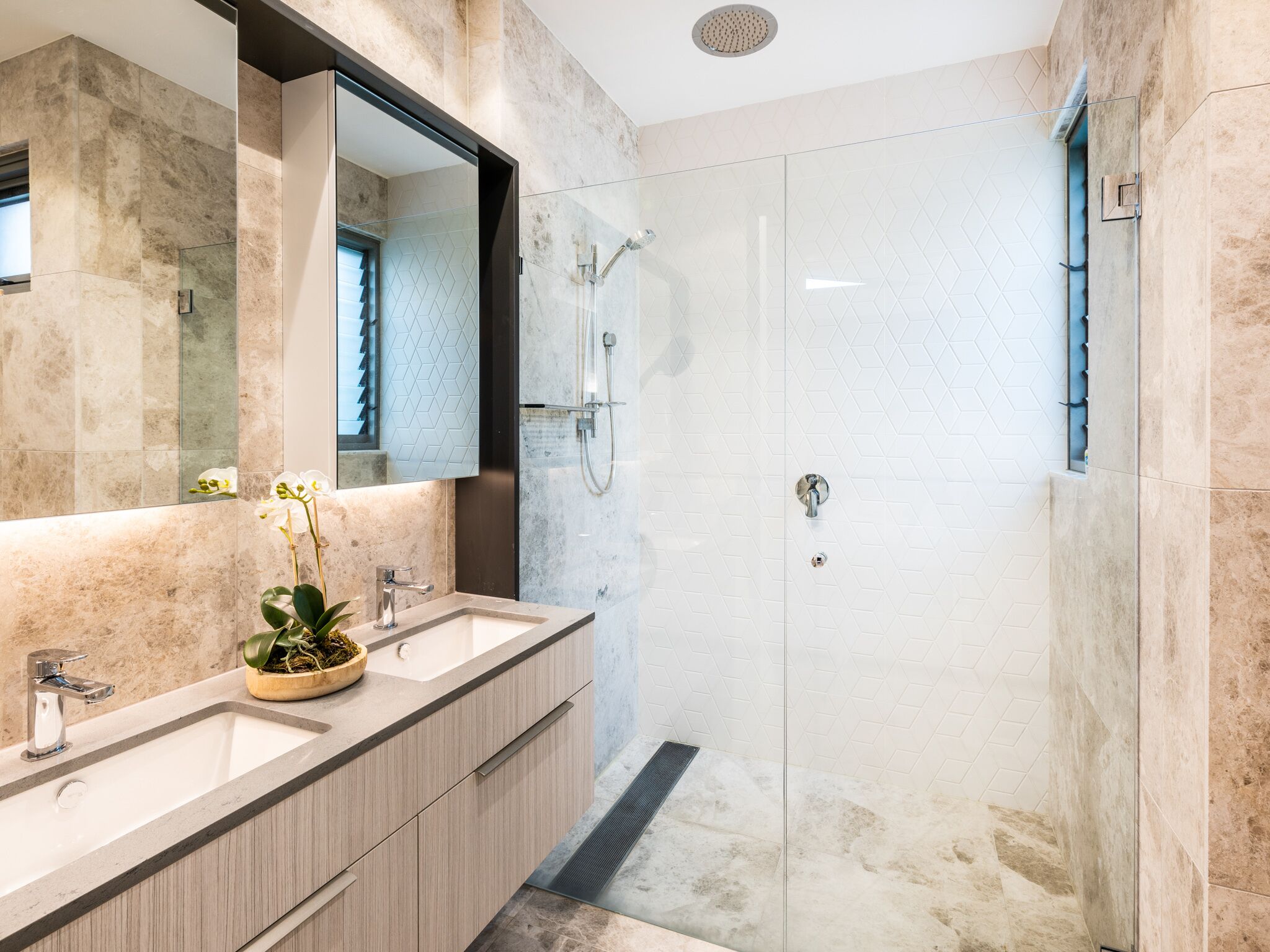 Premium Beachside apartment living in Coogee- E7 — image 14