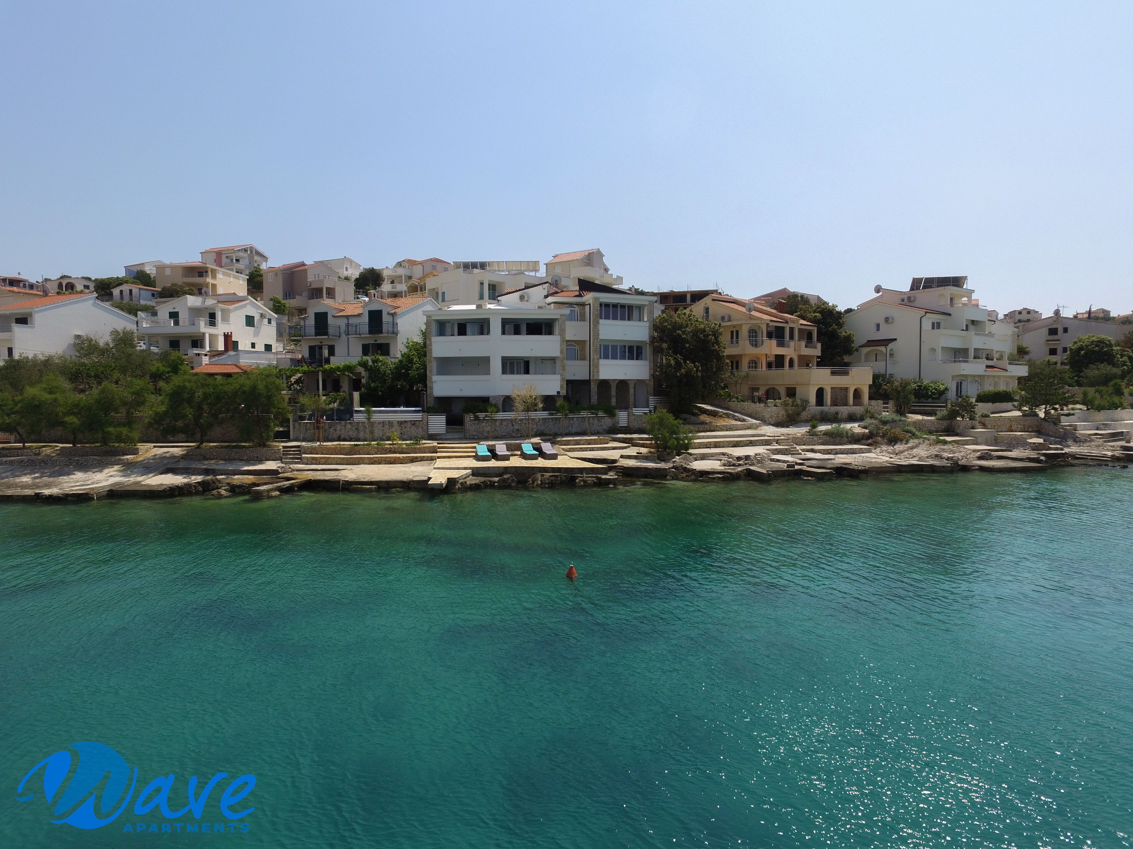 beach house / apartments WAVE 2