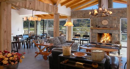 Ferienhaus / Villa am See (Stadtviertel Llao Llao, San Carlos de Bariloche
