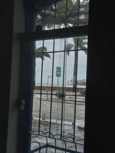 Footbridge..! Beautiful colonial-style apartment in the center of Porto Seguro, with ocean views.