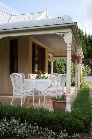 Speisen im Freien. Sunningdale in der WIllows Luxury Suite