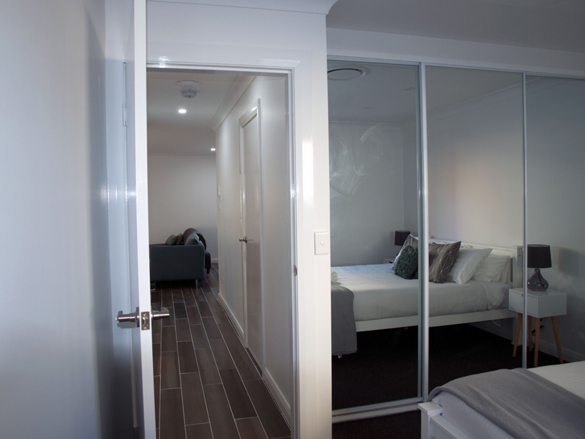 Jindabyne Apartment New and Close to Amenities — image 20