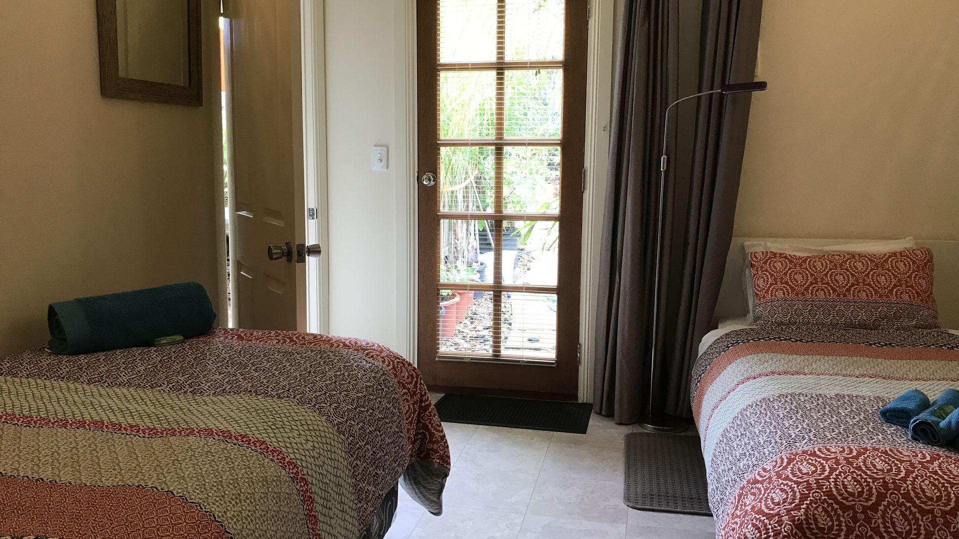 Studio Accommodation 2 bedroom apartment — image 16