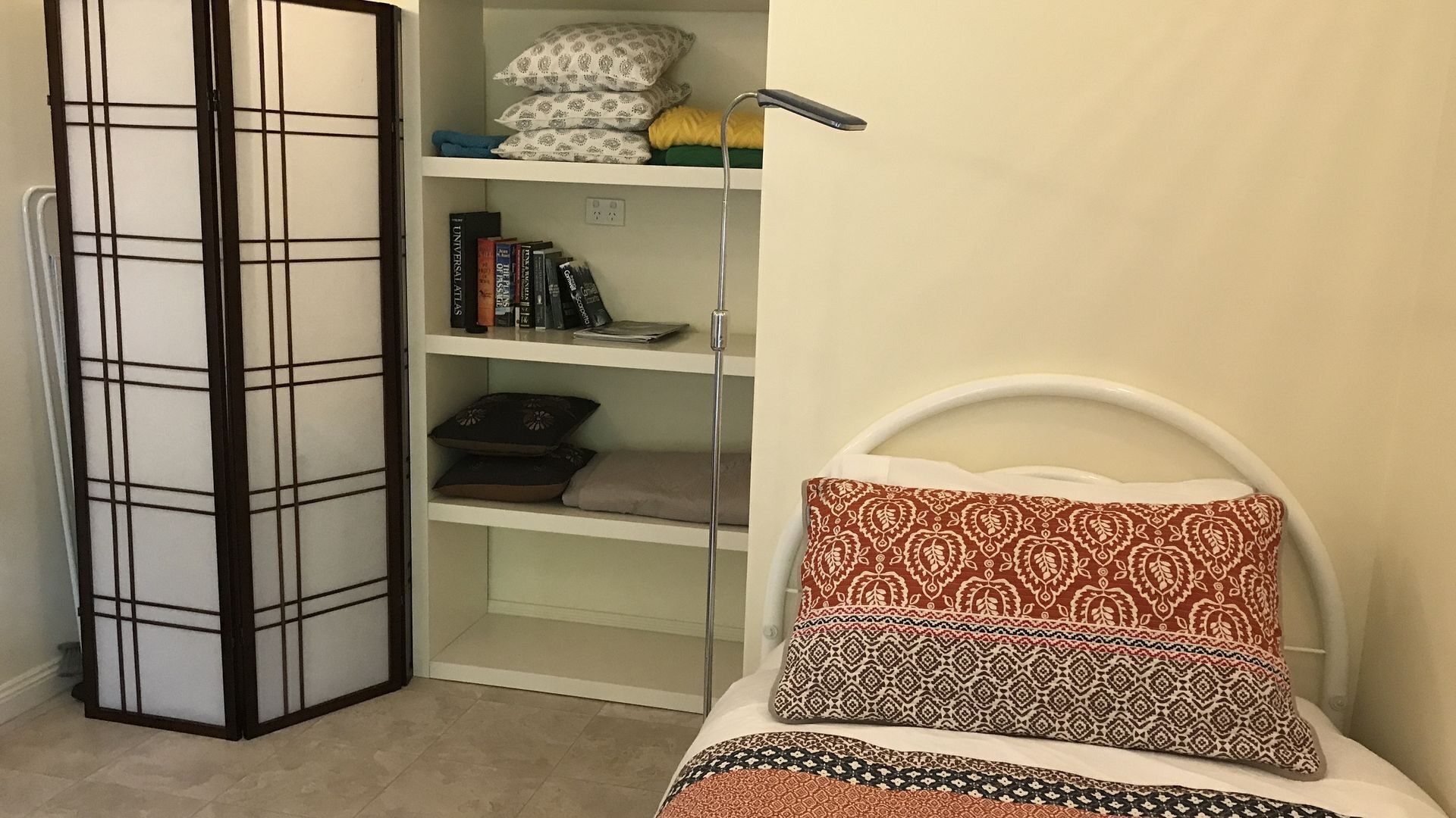 Studio Accommodation 2 bedroom apartment — image 15