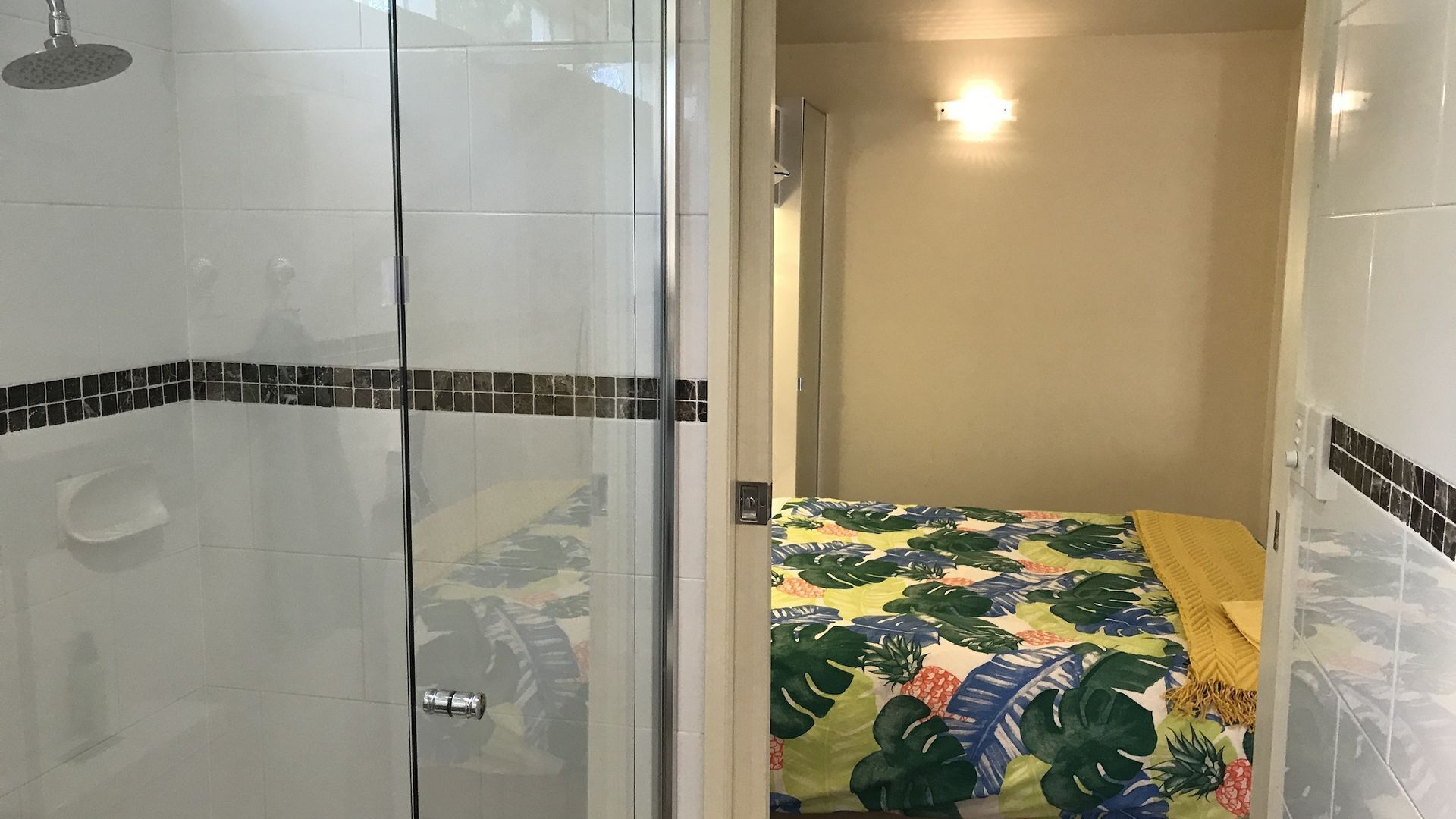 Studio Accommodation 2 bedroom apartment — image 6