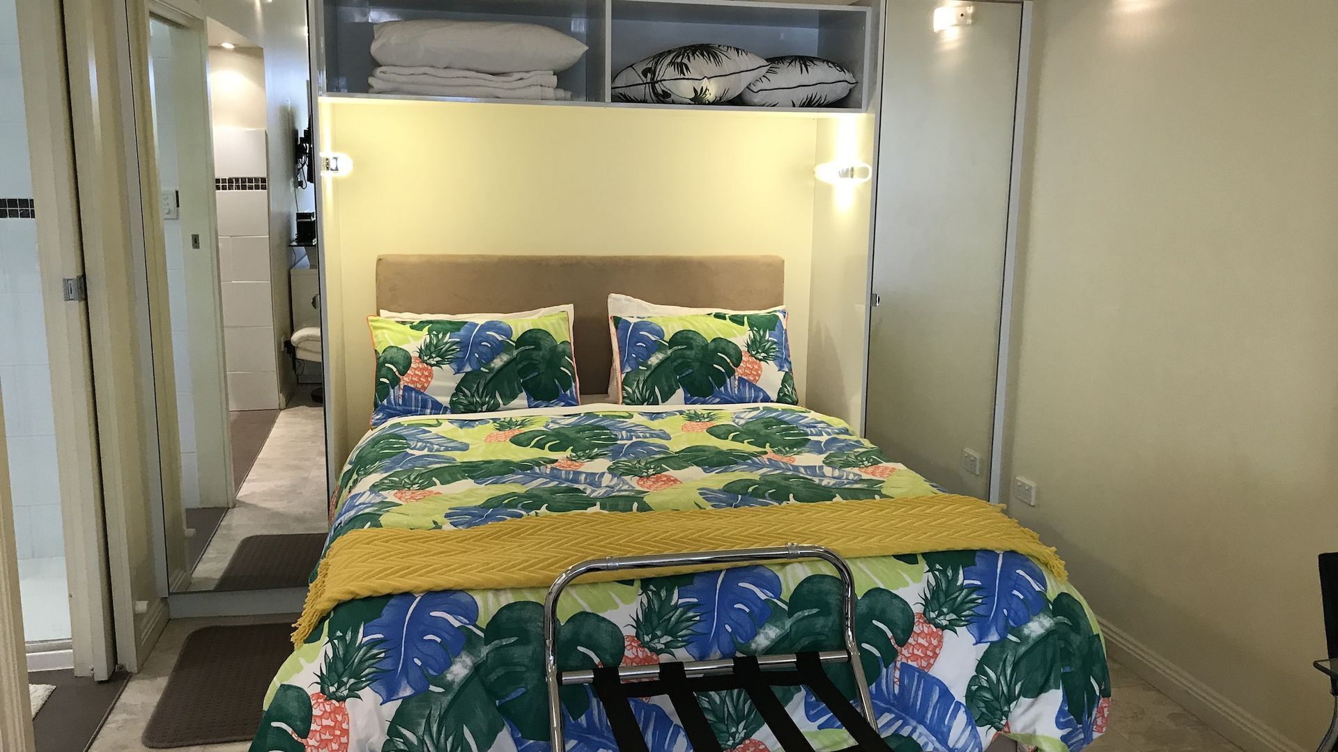 Studio Accommodation 2 bedroom apartment — image 13