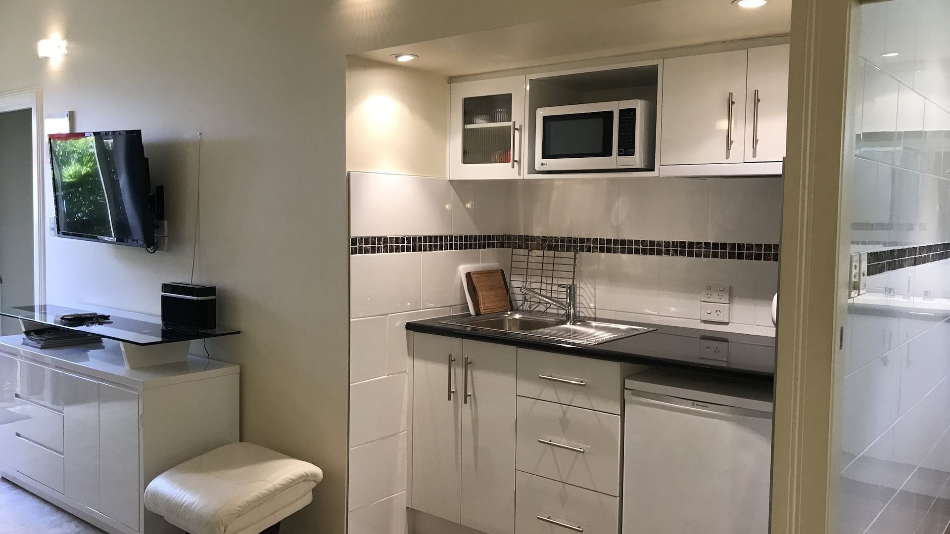 Studio Accommodation 2 bedroom apartment — image 12