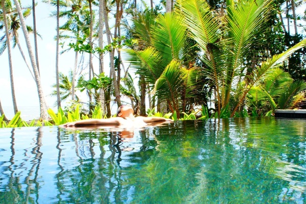 Seaside pool