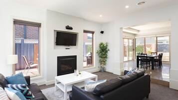 TV, Netflix, streaming services