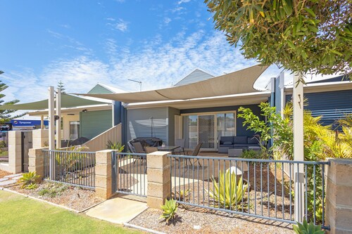 Ocean Breeze: 3  BR, 2  BA Villa in Jurien Bay, Sleeps 6