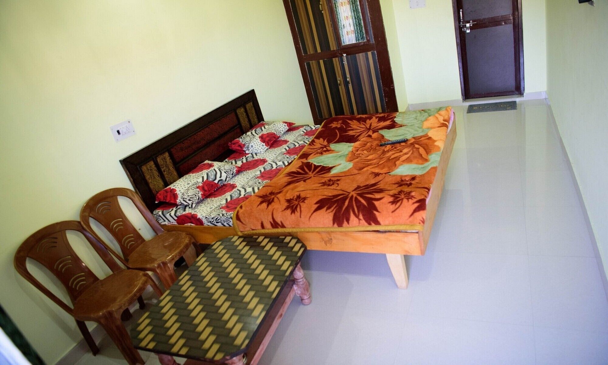 Spotless Comfortable Room at Kempty Range