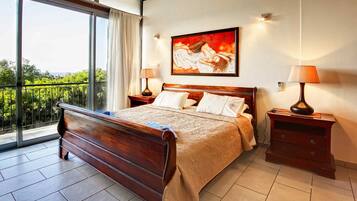 Villa, 3 Bedrooms, Private Pool | 3 bedrooms, in-room safe, desk, iron/ironing board