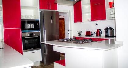 LivingSpace ApartHotel awaits you in the "Warm Heart of Africa!" Malawi. Uniqu!