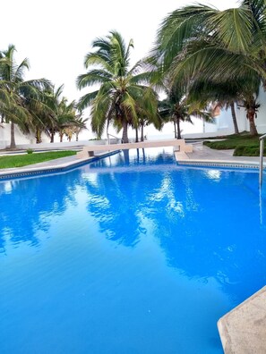 Pool - Vacational Department in Yucatan. (Progreso Yucatan)