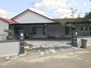 Exterior - JIAXIN HOMESTAY家馨民宿 - Taman JP PERDANA @Ikea,Aeon,Midvalley,AustinHightWaterPark (Taman JP Perdana)