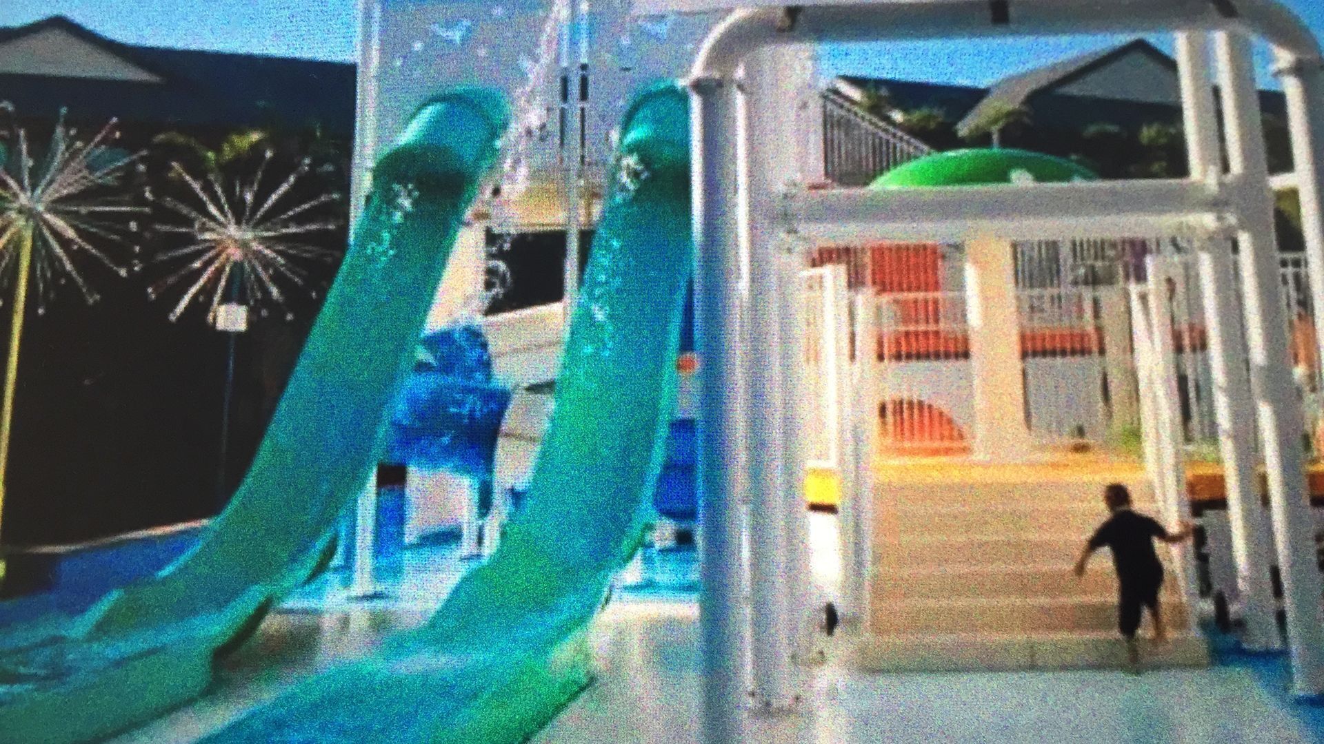 Gold Coast Family Apartment @ Turtle Beach — image 11