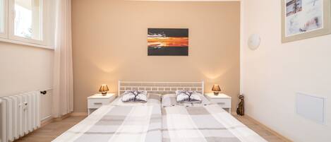 1 soverom, strykejern/-brett, wi-fi (inkludert) og sengetøy