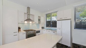 Dishwasher - Maison Royale - Decks with Beach Views (AVOCA BEACH)